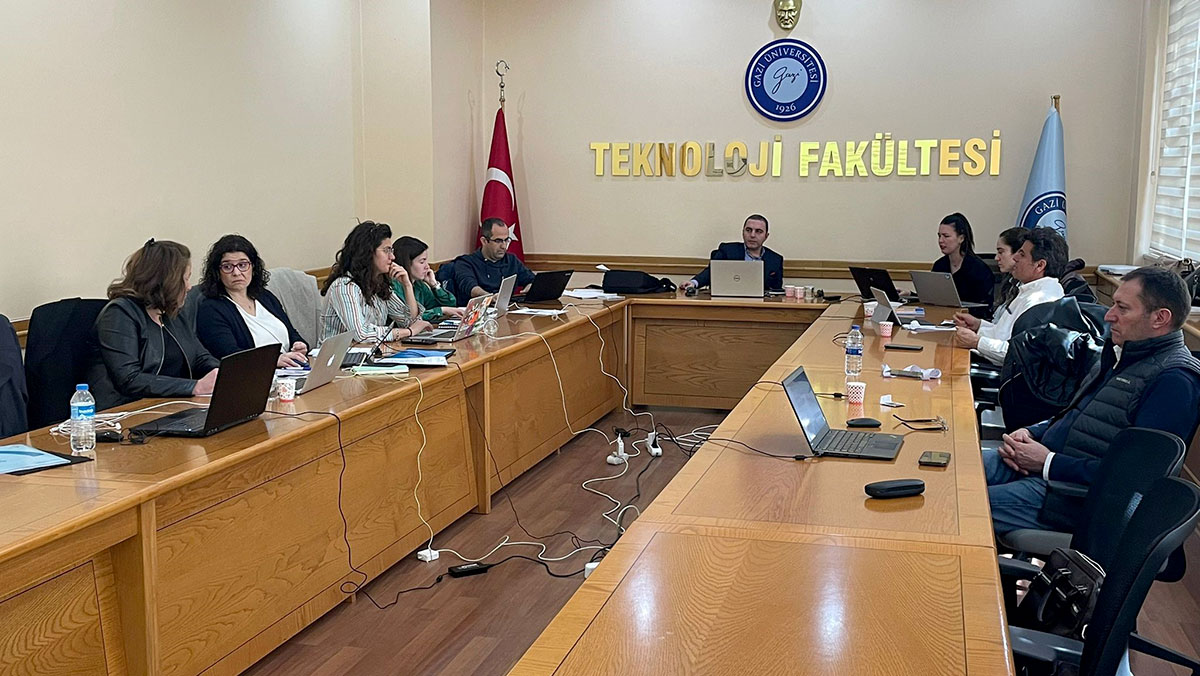 Revolutionizing European Furniture: Empowering Micro-SMEs with ‘Int4furn’ for Global Success